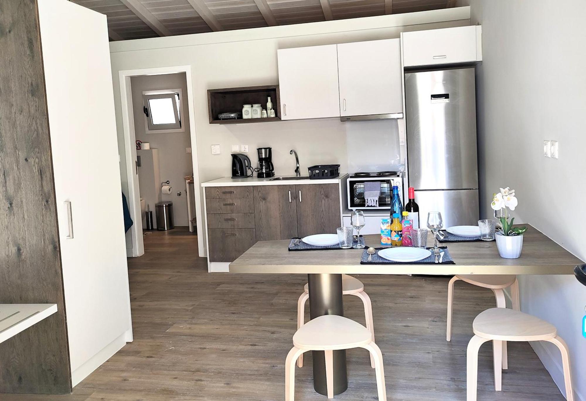 Joanna Deluxe Apartments Kynopiástai エクステリア 写真