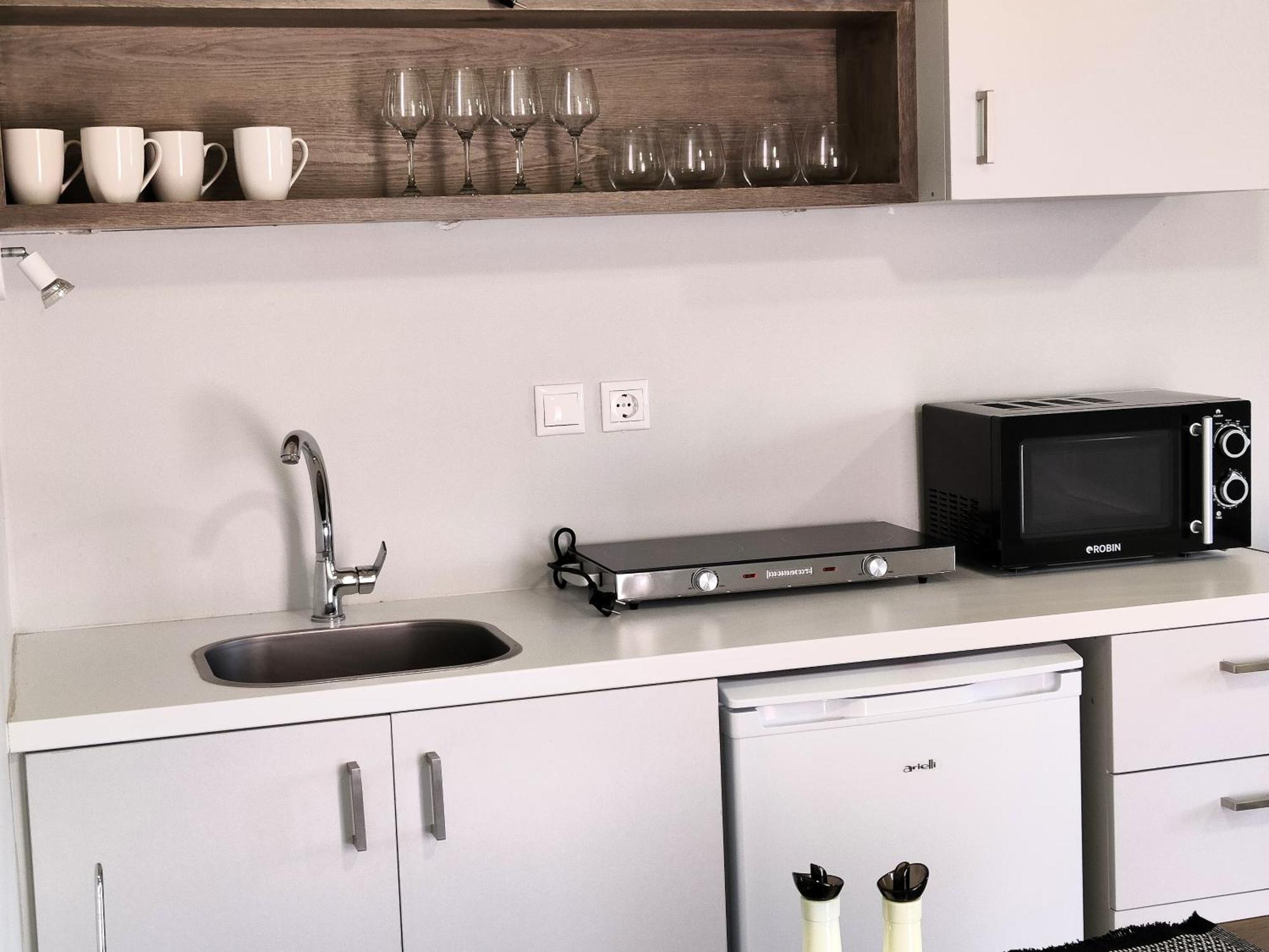Joanna Deluxe Apartments Kynopiástai エクステリア 写真